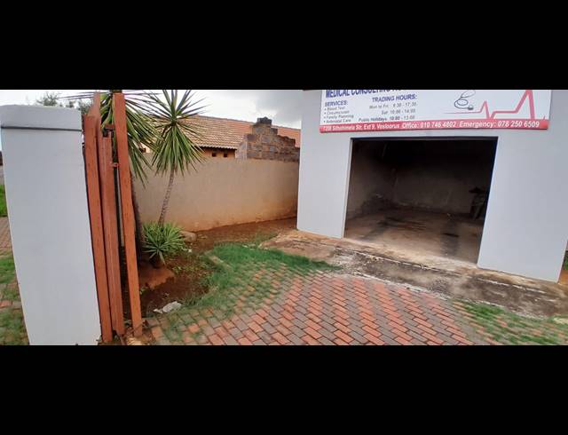 3 BEDROOM HOUSE FOR SALE IN VOSLOORUS